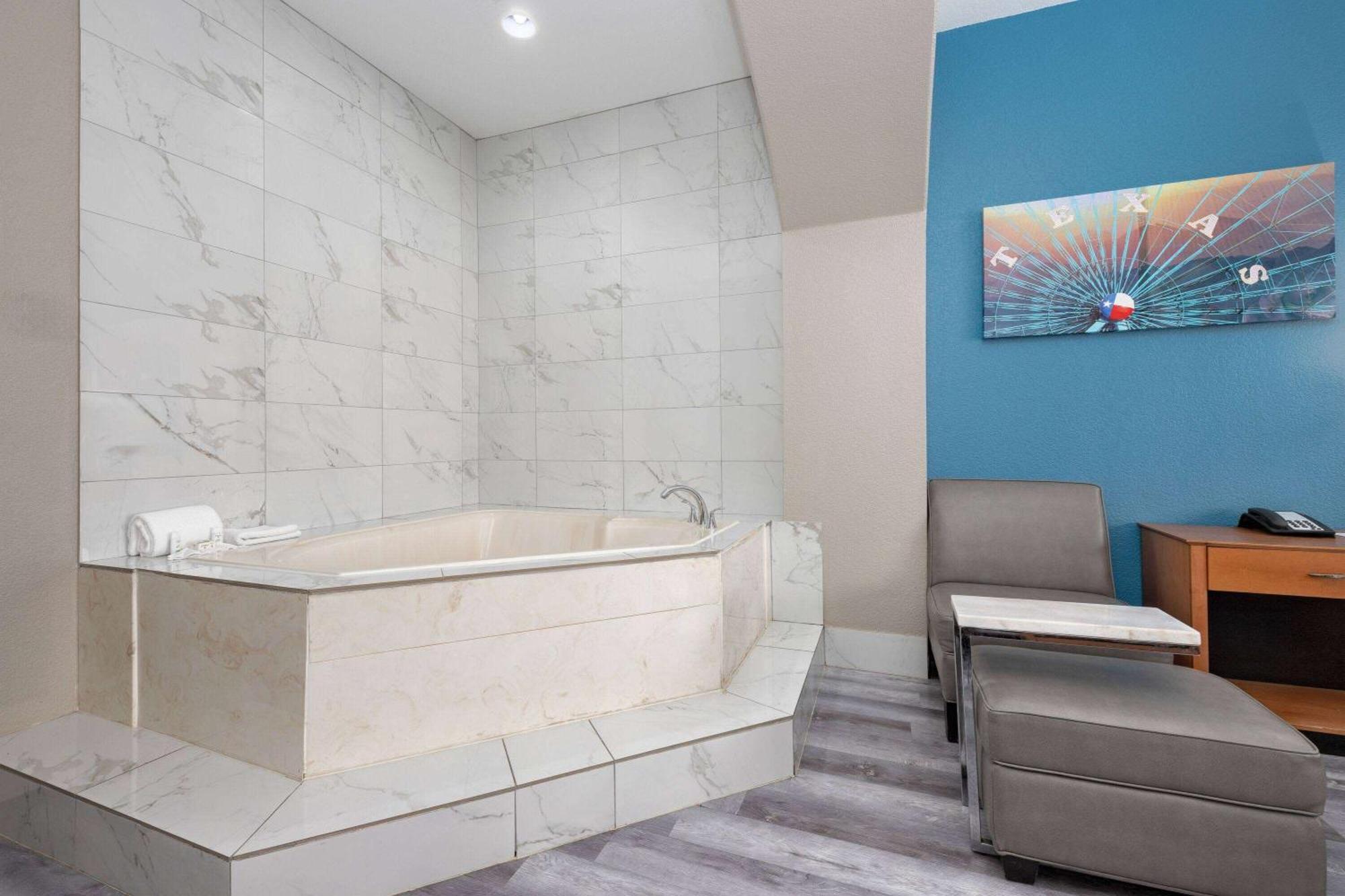La Quinta By Wyndham Alvarado Exteriér fotografie